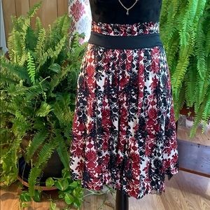 WORTHINGTON PLEATED SKIRT SZ 8